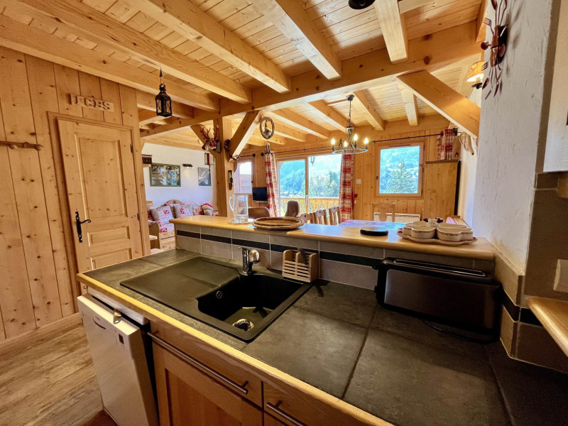 _lv_images__lot_0109021870_04_4017976