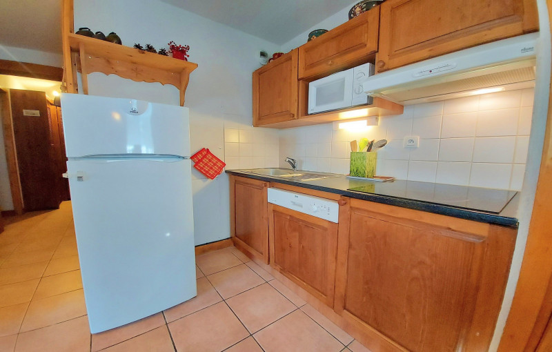 _lv_images__lot_0109021886_04_3302601