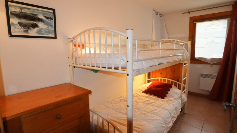 _lv_images__lot_0109021886_06_3305861