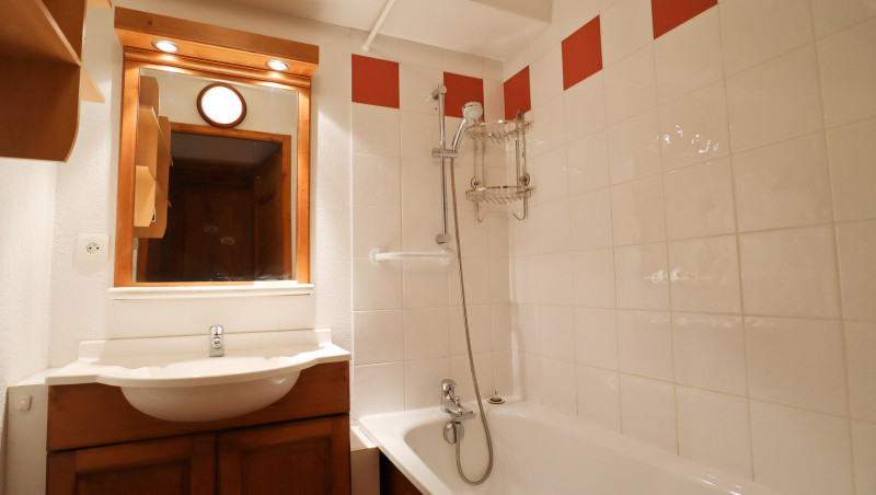 _lv_images__lot_0109021886_07_3630264