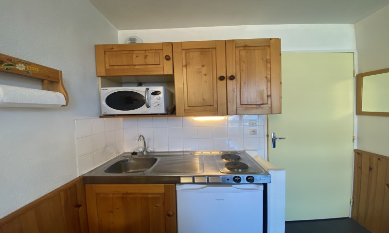 _lv_images__lot_0109021933_05_3272477