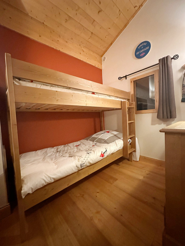 _lv_images__lot_0109021936_06_3382280