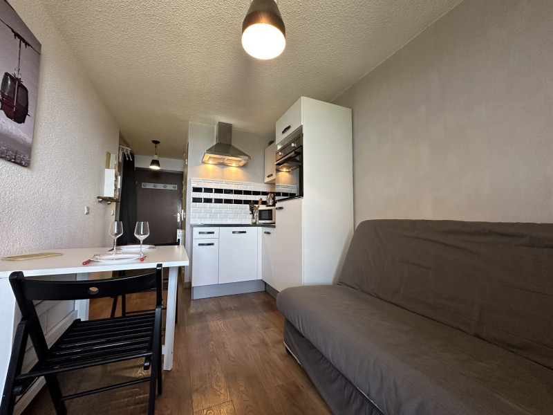 _lv_images__lot_0109021940_02_3159197