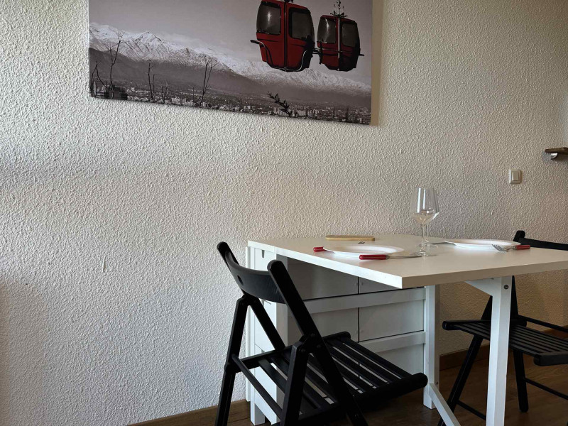 _lv_images__lot_0109021940_06_3720308