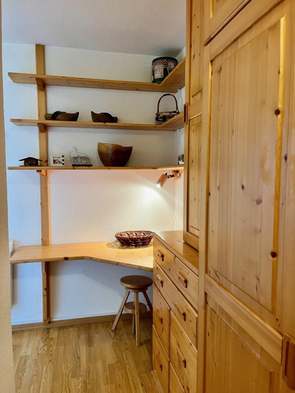 _lv_images__lot_0109021941_15_3395800