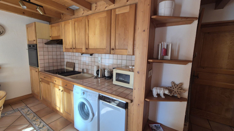 _lv_images__lot_0109021947_04_3697671