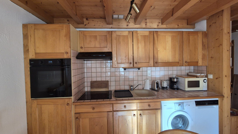 _lv_images__lot_0109021947_05_3378905