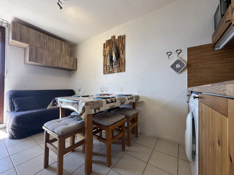 _lv_images__lot_0109021948_03_3220651 _lv_images__lot_0109021948_03_3220651