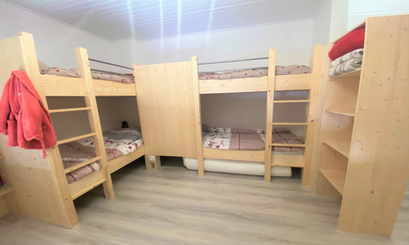 _lv_images__lot_0109021951_08_3707233