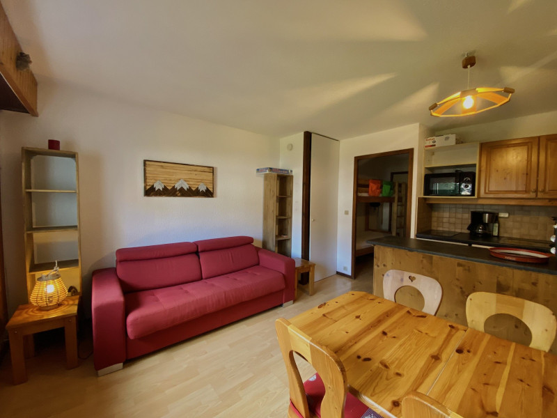 _lv_images__lot_0109021956_01_3557257