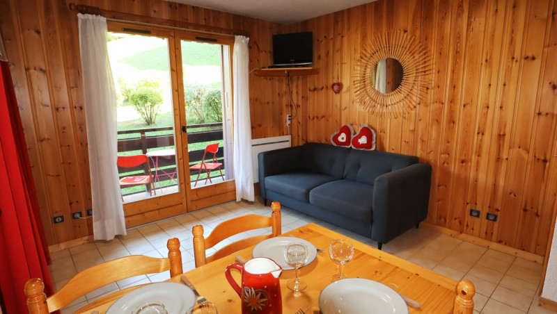 _lv_images__lot_0109021959_01_3306015