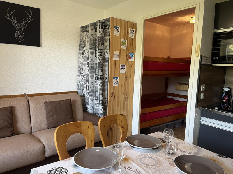 _lv_images__lot_0109021967_05_3309500