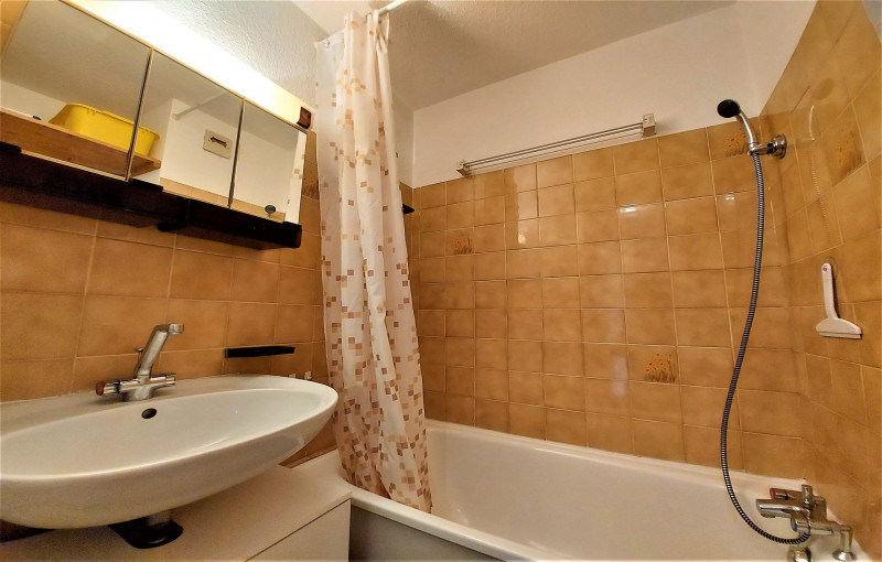 _lv_images__lot_0109021967_09_3480382