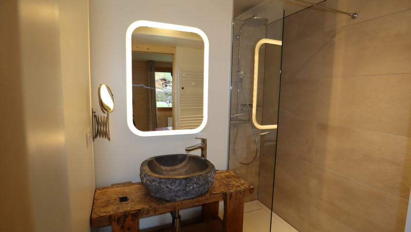 _lv_images__lot_0109021968_08_3679631