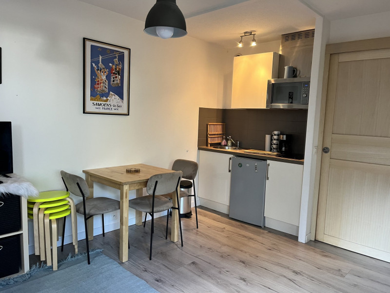 _lv_images__lot_0109021969_04_3525711