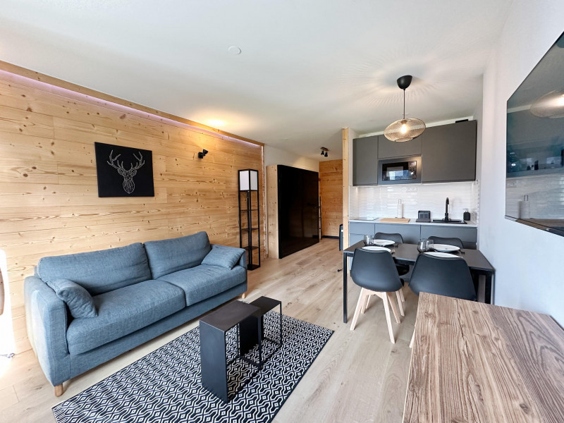 _lv_images__lot_0109021975_05_3708196