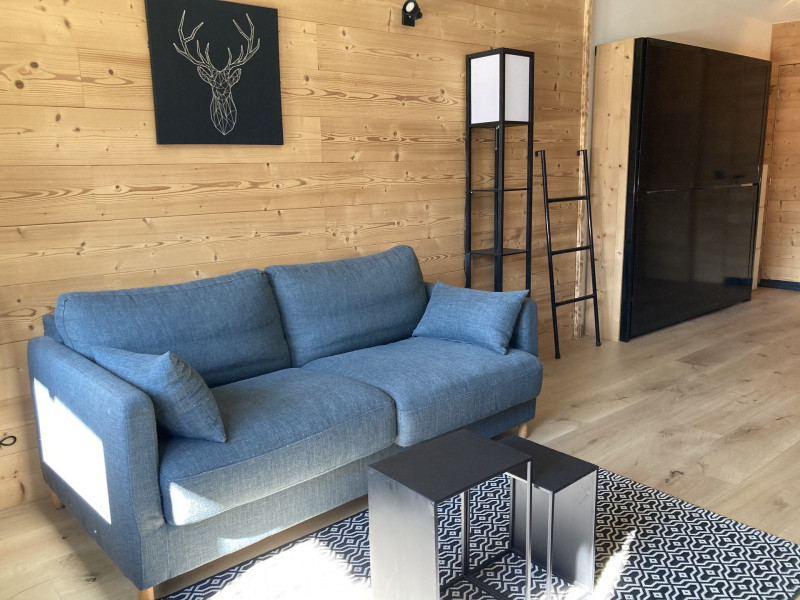 _lv_images__lot_0109021975_06_3224432