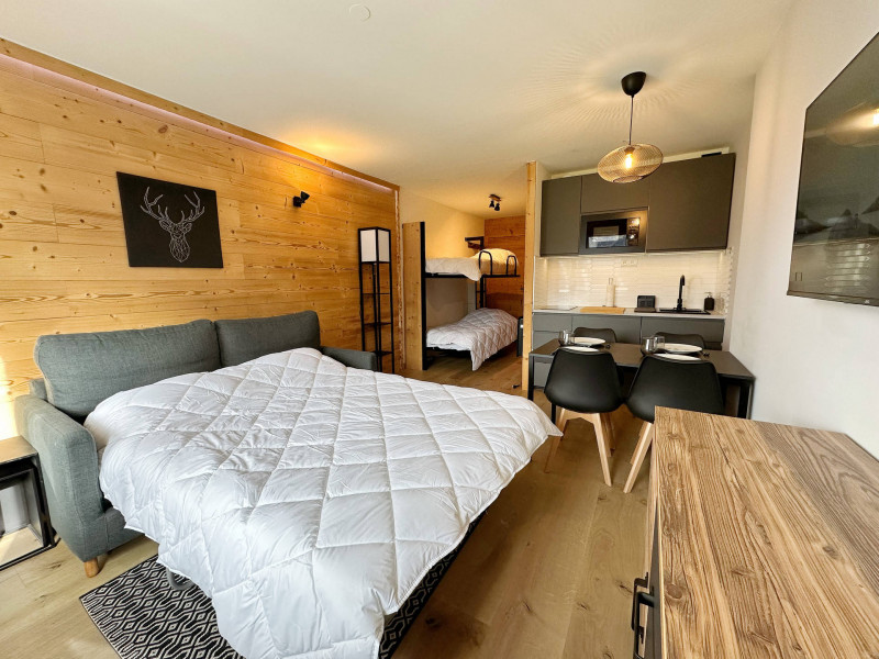 _lv_images__lot_0109021975_09_3723208