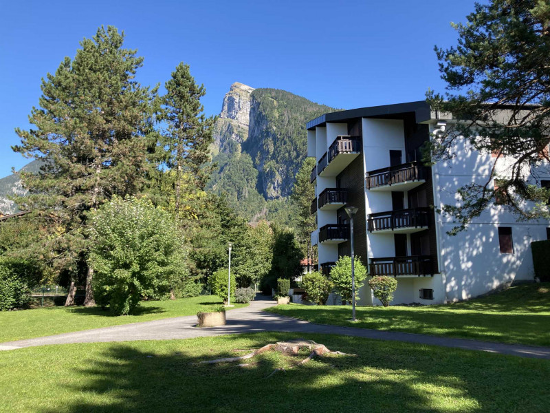 _lv_images__lot_0109021975_15_4013393