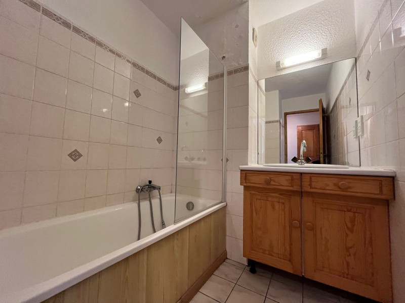 _lv_images__lot_0109021983_08_3714183