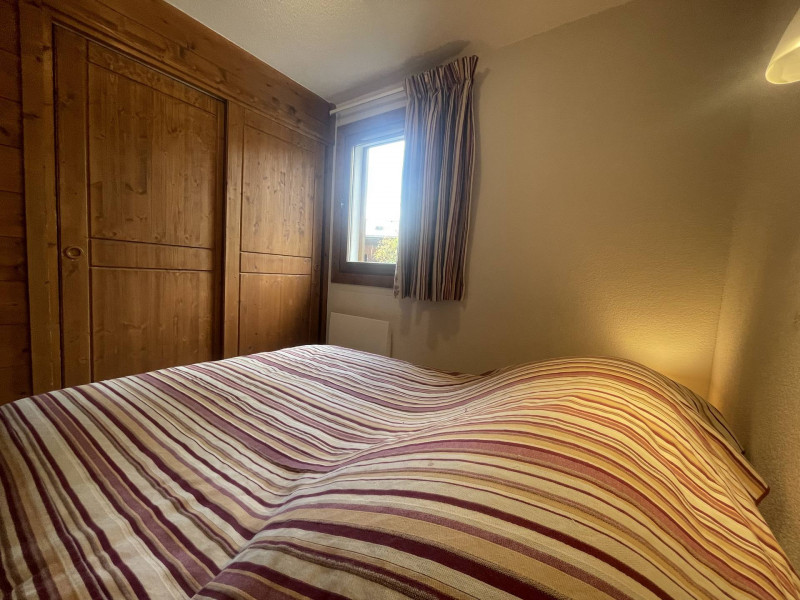 _lv_images__lot_0109021989_08_3723332