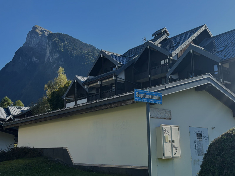 _lv_images__lot_0109021999_16_3606617