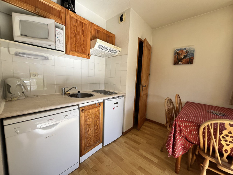 _lv_images__lot_0109022007_06_3687191