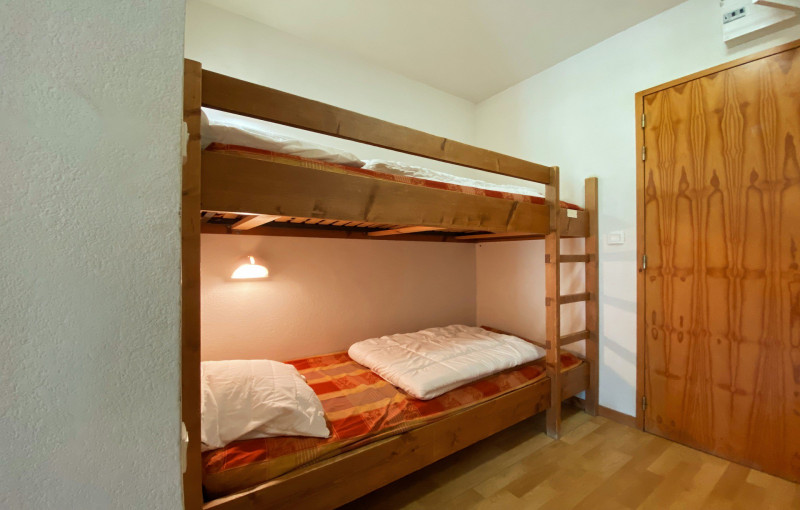 _lv_images__lot_0109022007_08_3608293