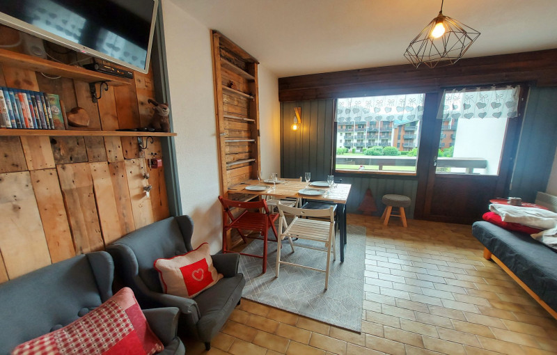 _lv_images__lot_0109022008_02_3374113