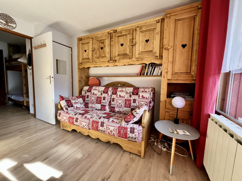_lv_images__lot_0109022026_02_3015073