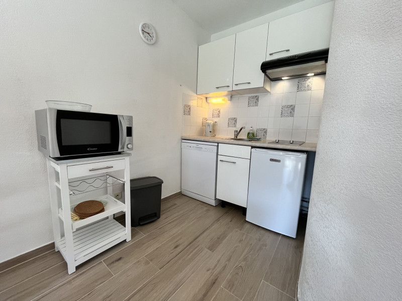 _lv_images__lot_0109022037_03_3211279