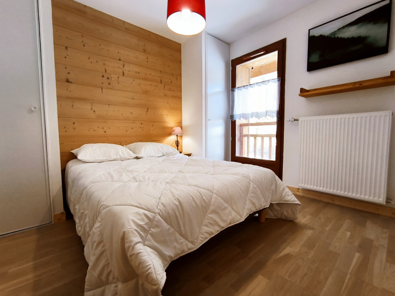 _lv_images__lot_0109022049_08_3020725