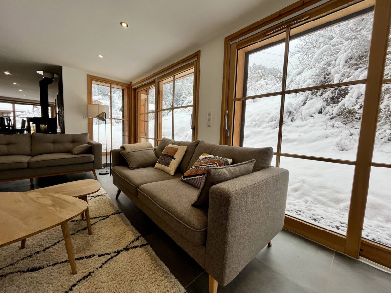 _lv_images__lot_0109022053_02_3304643