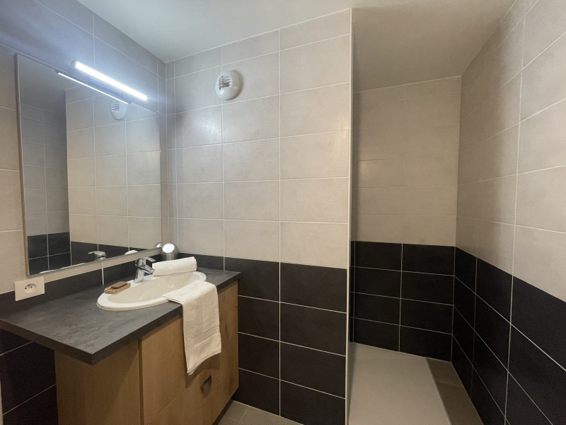 _lv_images__lot_0109022055_12_3261732