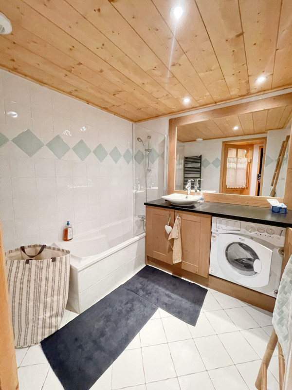 _lv_images__lot_0109022083_05_3207574