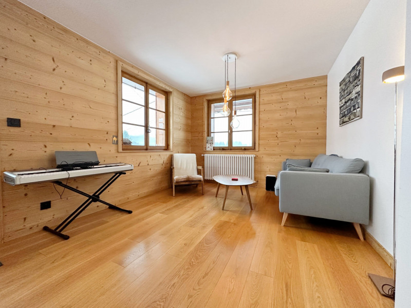 _lv_images__lot_0109022084_03_3407023