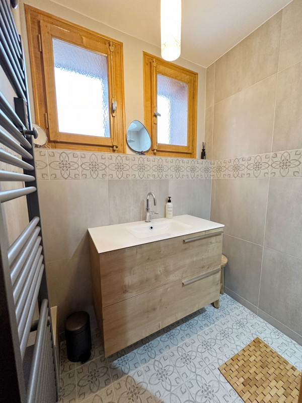 _lv_images__lot_0109022084_08_3419680