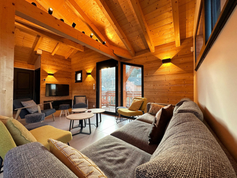 _lv_images__lot_0109022091_05_3546585