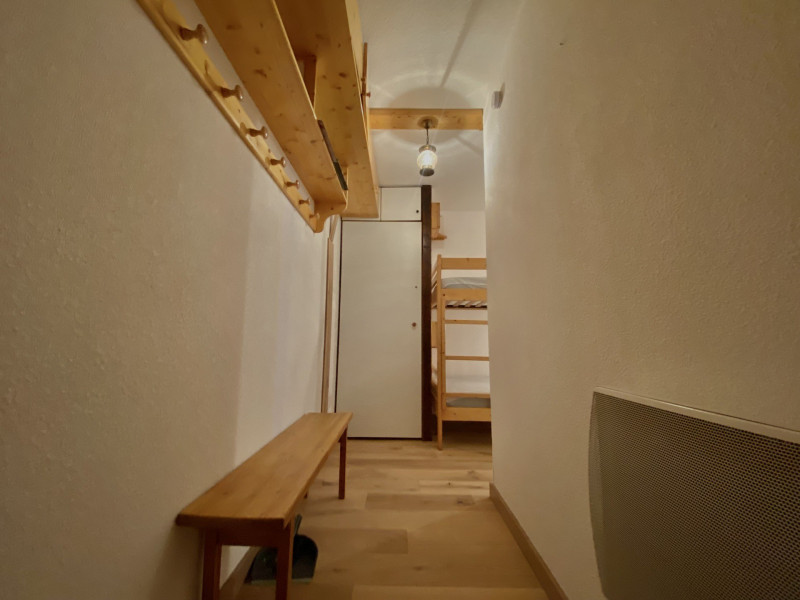 _lv_images__lot_0109022093_09_3795448