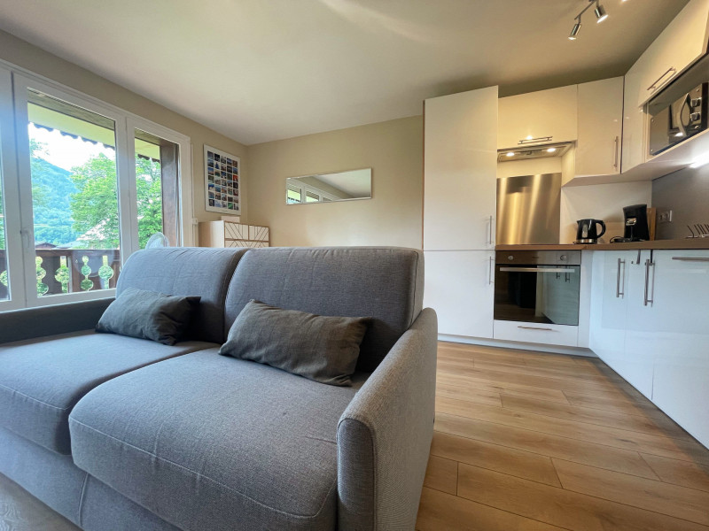 _lv_images__lot_0109022096_02_3714503