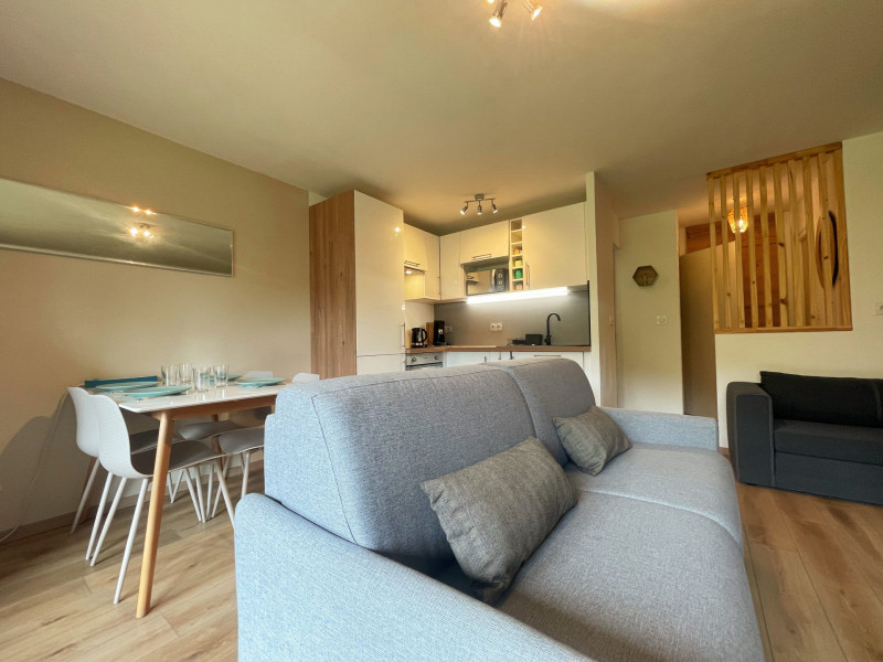 _lv_images__lot_0109022096_03_3325097