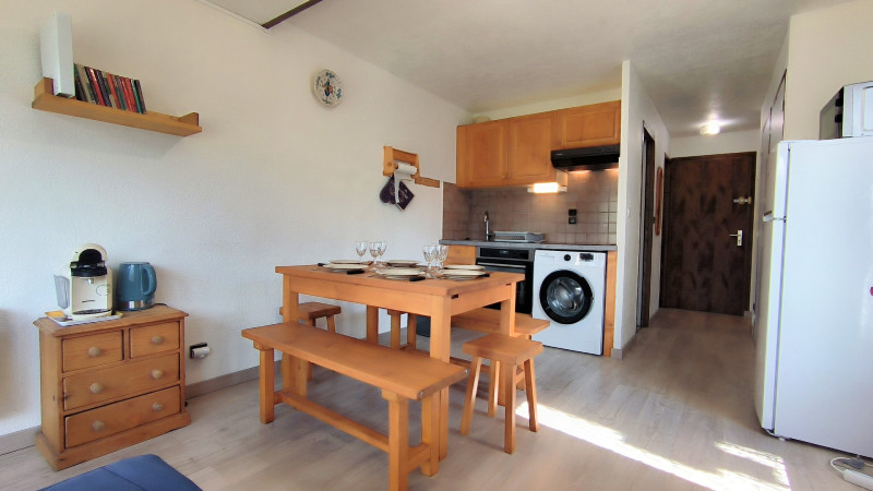 _lv_images__lot_0109022114_04_3441541