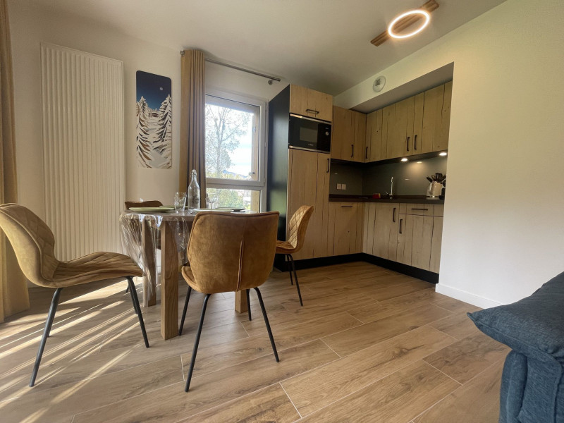 _lv_images__lot_0109022123_04_3559043