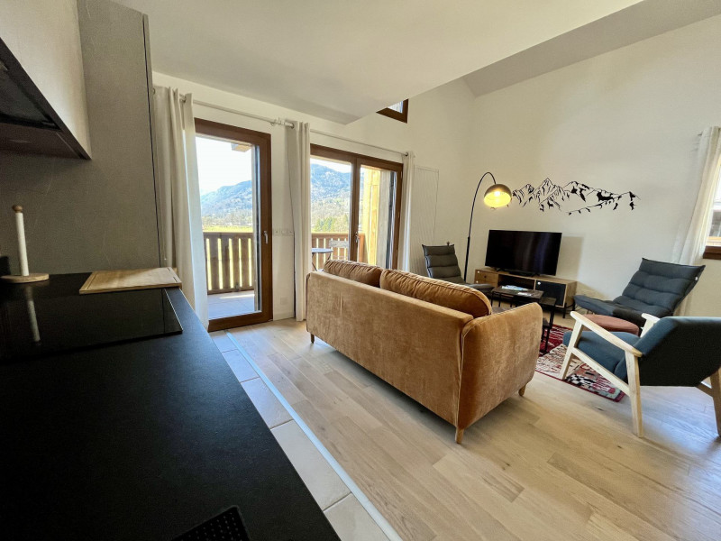 _lv_images__lot_0109022143_15_3246945