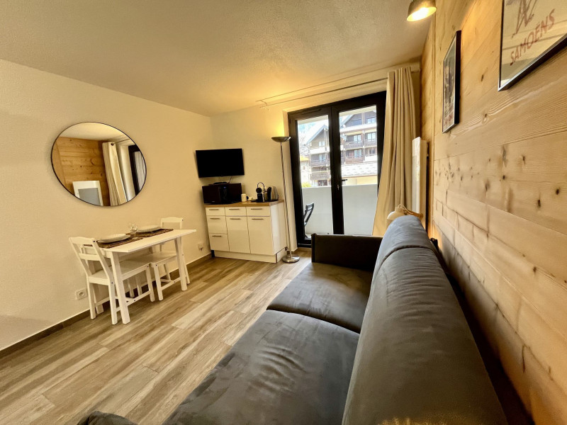_lv_images__lot_0109022148_01_4066348