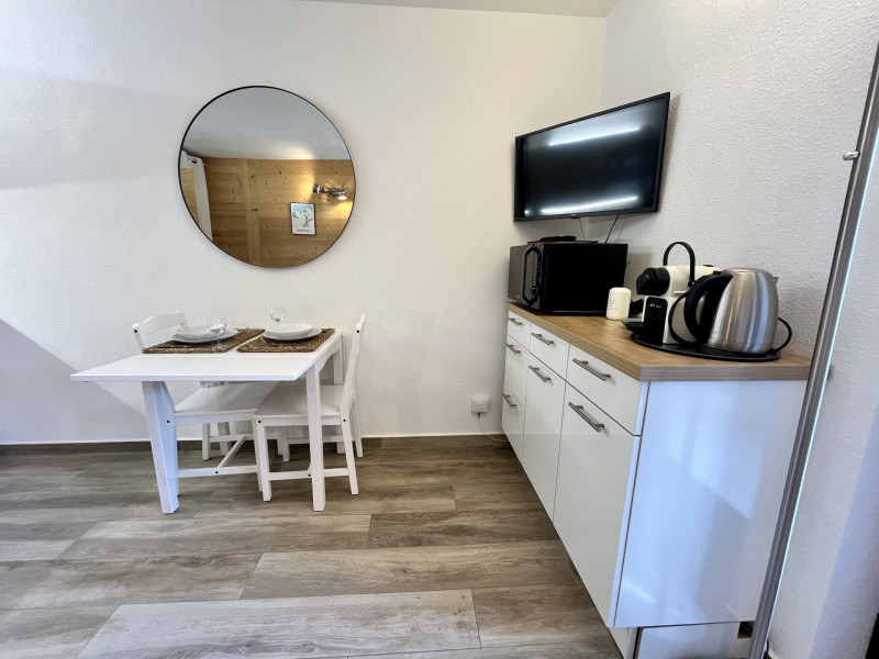 _lv_images__lot_0109022148_04_3717464