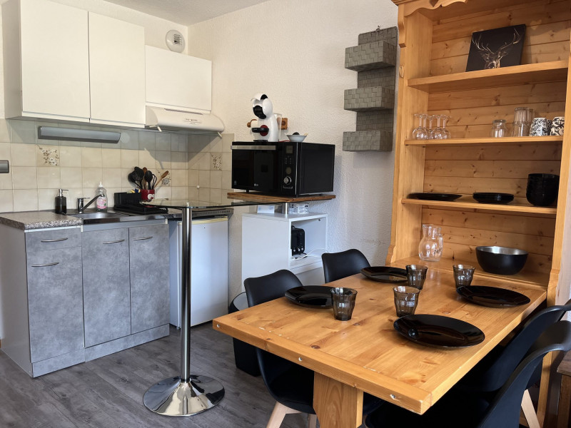 _lv_images__lot_0109022149_04_4013320
