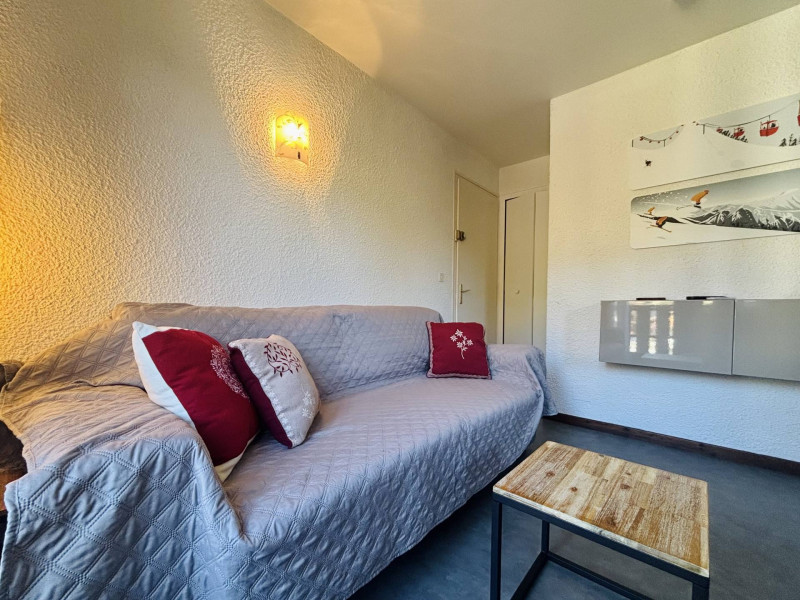 _lv_images__lot_0109022155_04_3714521