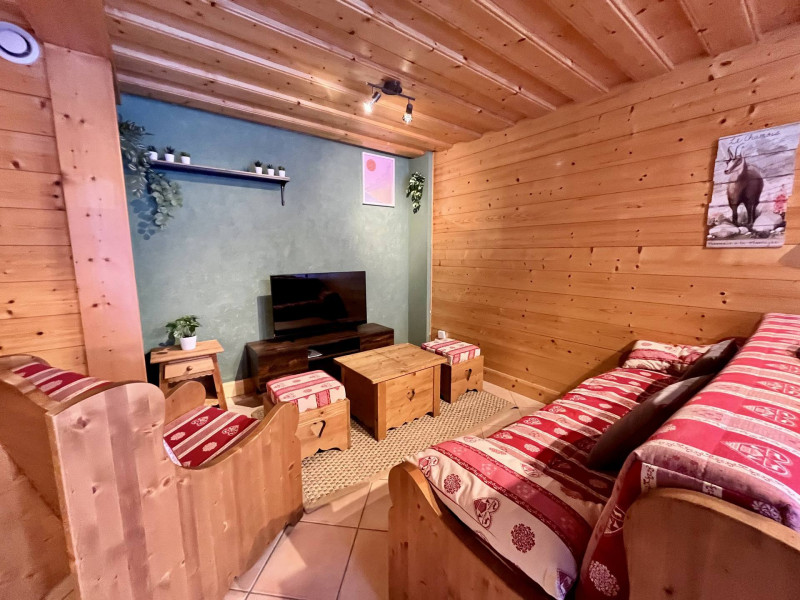 _lv_images__lot_0109022161_03_3717219