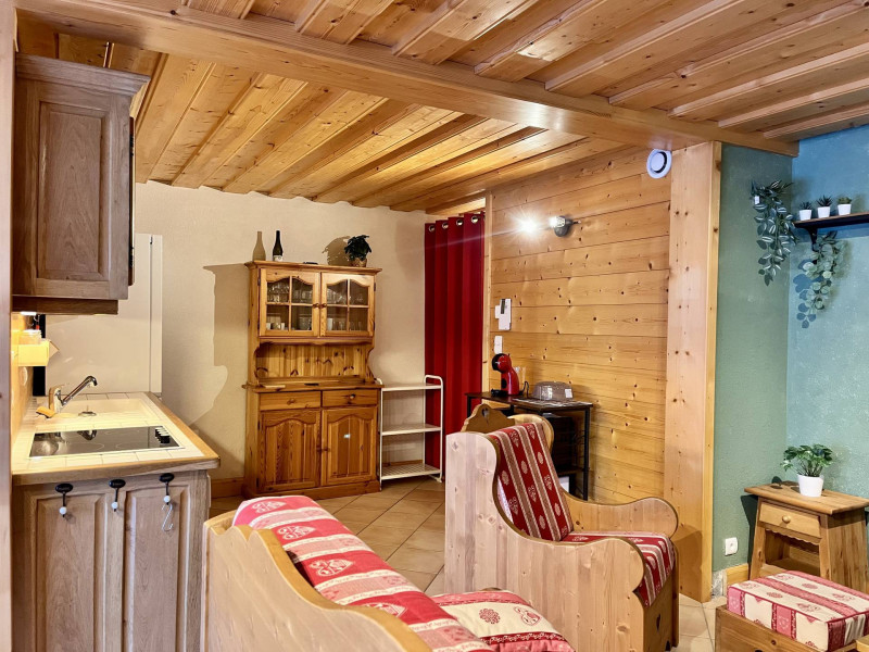 _lv_images__lot_0109022161_04_3726193